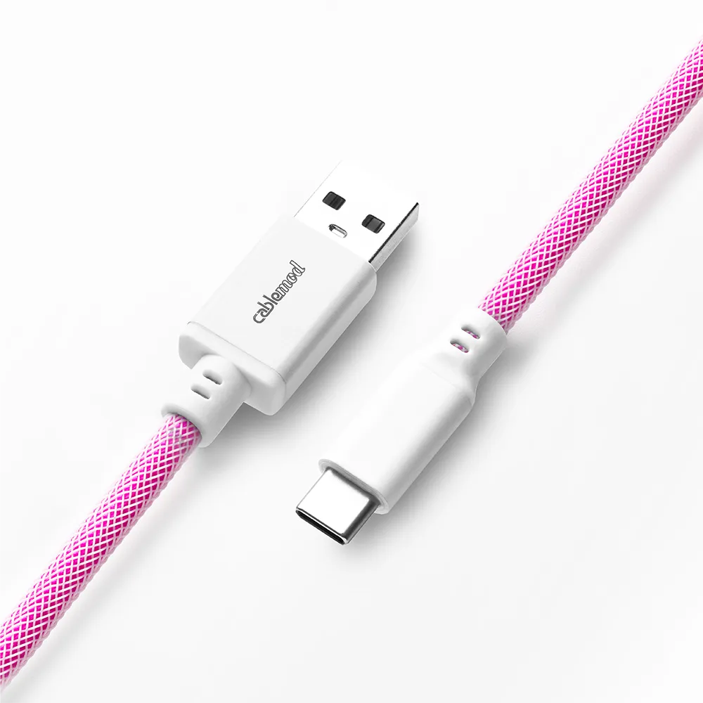 CableMod Classic coiled toetsenbordkabel strawberry cream 150cm