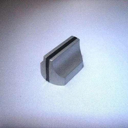 T.E.G. schuifknop grijs 17x12x12 met streep