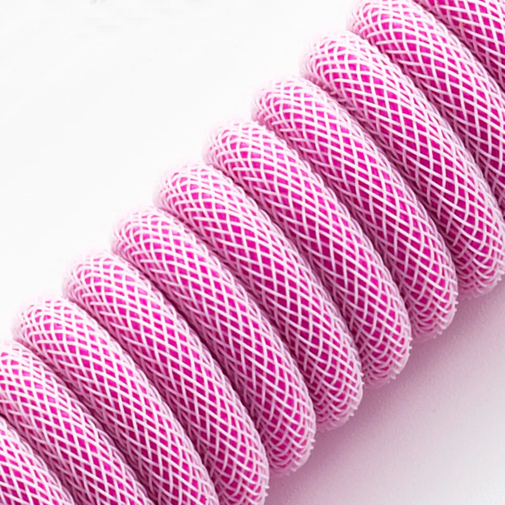 CableMod Classic coiled toetsenbordkabel strawberry cream 150cm