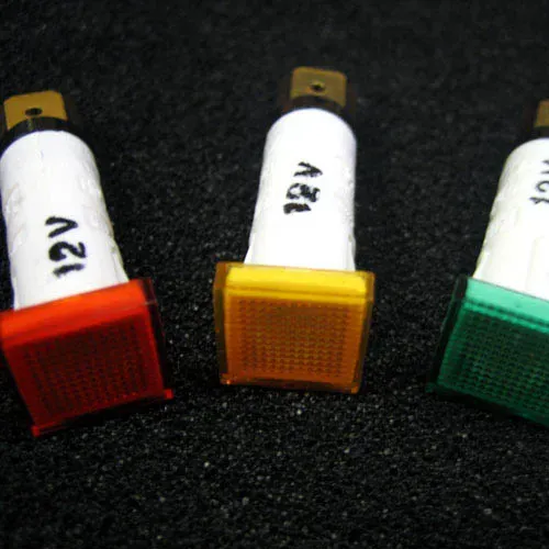 T.E.G. signaallampje 12V rood vierkant 6,3mm per stuk